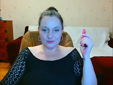 Snapshot of Alice3694 chatting on February 14, 2025, 7:59 am Alice3694 online show from February 14, 2025, 7:59 am