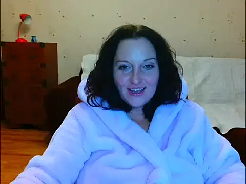 Snapshot of Alice3694 chatting on February 19, 2025, 6:21 pm Alice3694 online show from February 19, 2025, 6:21 pm