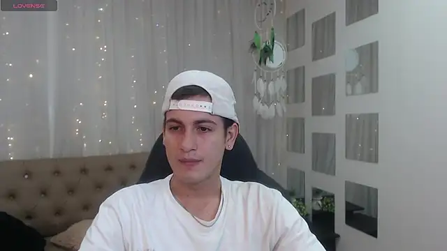 Cerokershelby online show from December 17, 2024, 5:29 am