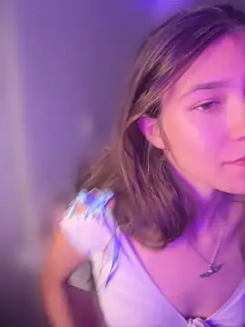 alijones 18 online show from April 24, 2026, 5:43 am