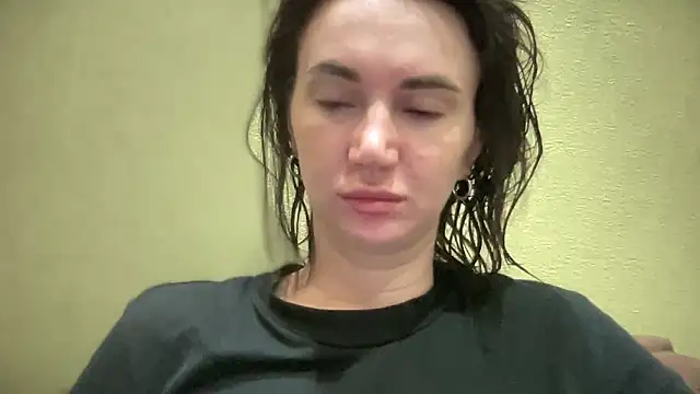 Snapshot of EvilDemon94 chatting on February 7, 2026, 6:44 pm EvilDemon94 online show from February 7, 2026, 6:44 pm