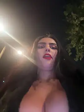 Snapshot of Maddy_Rouse_ chatting on December 24, 2024, 12:55 am Maddy Rouse online show from December 24, 2024, 12:55 am