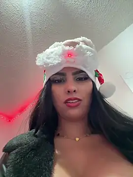 Snapshot of Maddy_Rouse_ chatting on December 25, 2024, 2:46 am Maddy Rouse online show from December 25, 2024, 2:46 am