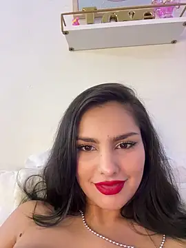 Snapshot of Maddy_Rouse_ chatting on March 14, 2025, 4:32 am Maddy Rouse online show from March 14, 2025, 4:32 am