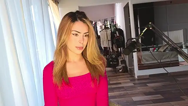 greyslopez online show from December 17, 2025, 4:13 pm