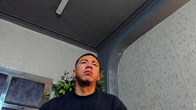 Snapshot of marc_ginale chatting on October 25, 2025, 2:02 pm marc ginale online show from October 25, 2025, 2:02 pm