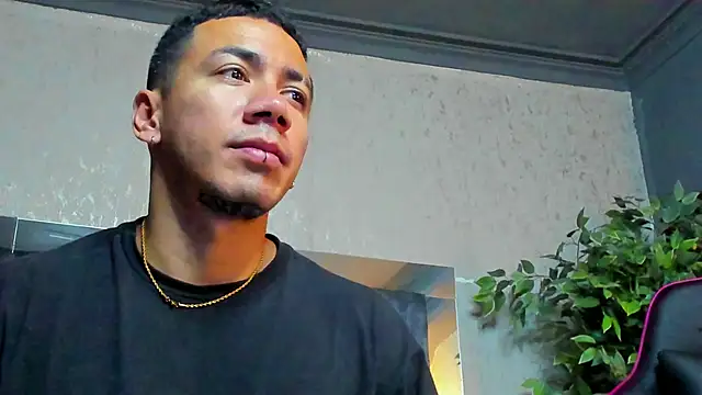 Snapshot of marc_ginale chatting on November 10, 2025, 1:21 pm marc ginale online show from November 10, 2025, 1:21 pm