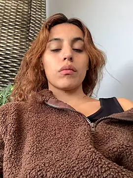 Katee Jones online show from December 22, 2024, 7:31 pm