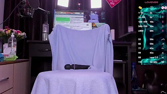 Snapshot of Raissa_sky26 chatting on January 6, 2025, 2:37 am Raissa sky26 online show from January 6, 2025, 2:37 am