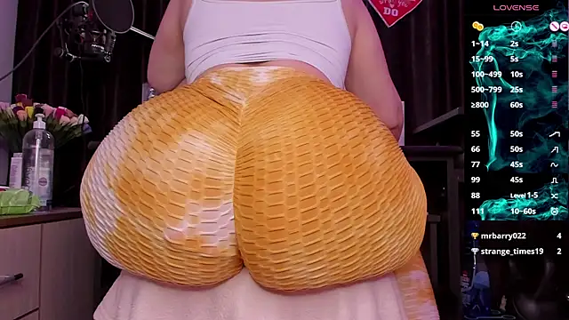 Snapshot of Raissa_sky26 chatting on January 10, 2025, 5:37 am Raissa sky26 online show from January 10, 2025, 5:37 am