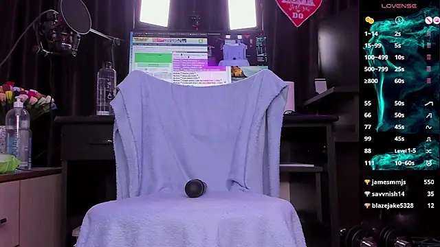 Snapshot of Raissa_sky26 chatting on February 18, 2025, 6:48 am Raissa sky26 online show from February 18, 2025, 6:48 am