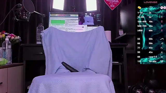 Snapshot of Raissa_sky26 chatting on February 22, 2025, 3:45 am Raissa sky26 online show from February 22, 2025, 3:45 am