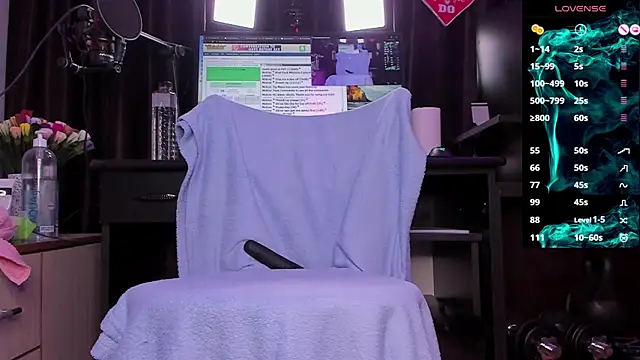 Snapshot of Raissa_sky26 chatting on February 24, 2025, 3:44 am Raissa sky26 online show from February 24, 2025, 3:44 am