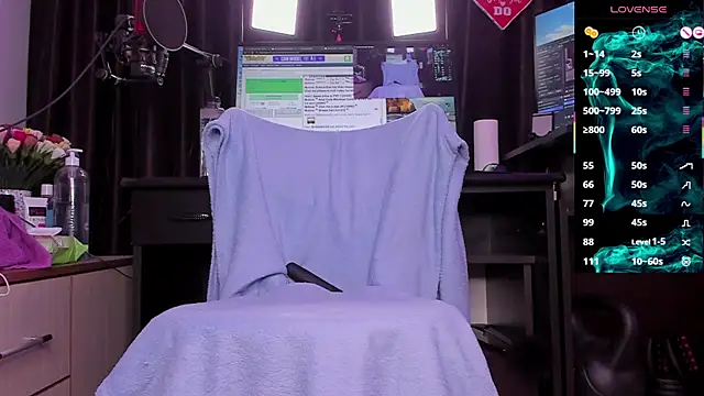 Snapshot of Raissa_sky26 chatting on March 10, 2025, 3:34 am Raissa sky26 online show from March 10, 2025, 3:34 am