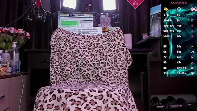 Snapshot of Raissa_sky26 chatting on September 9, 2025, 2:44 am Raissa sky26 online show from September 9, 2025, 2:44 am