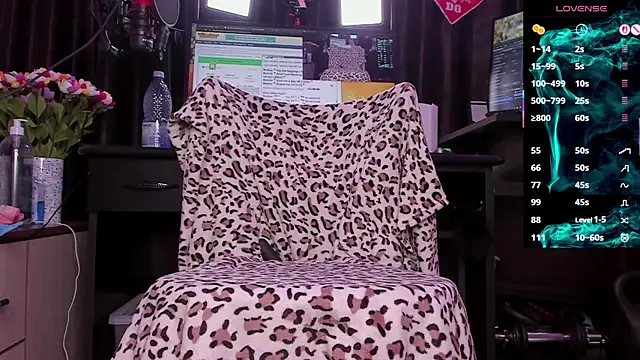 Snapshot of Raissa_sky26 chatting on October 31, 2025, 3:51 am Raissa sky26 online show from October 31, 2025, 3:51 am