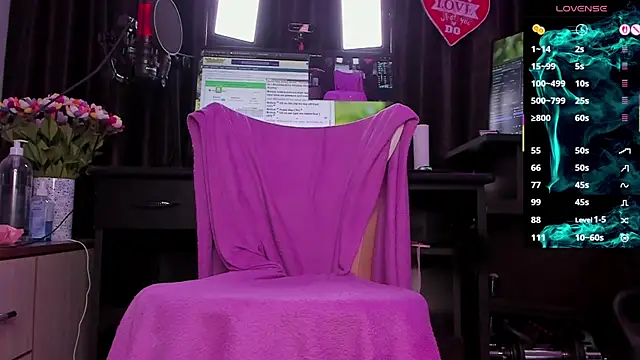 Raissa sky26 online show from January 19, 2026, 3:32 am