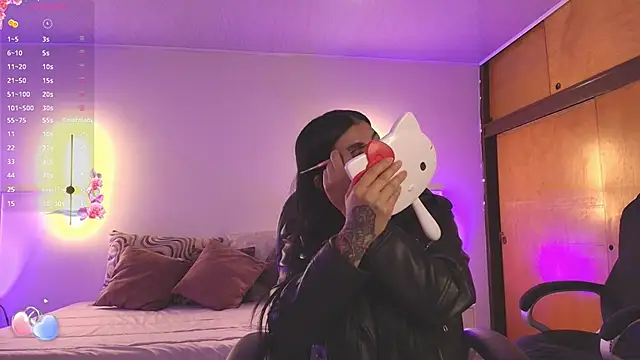  gaby2 online show from September 15, 2025, 11:43 am