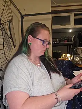 Snapshot of Bunny_Cummings chatting on October 1, 2025, 10:27 pm Bunny Cummings online show from October 1, 2025, 10:27 pm