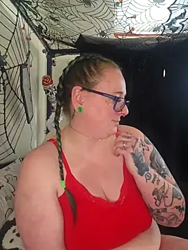 Snapshot of Bunny_Cummings chatting on October 22, 2025, 1:33 pm Bunny Cummings online show from October 22, 2025, 1:33 pm