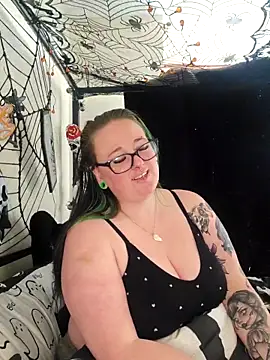 Snapshot of Bunny_Cummings chatting on October 24, 2025, 10:22 am Bunny Cummings online show from October 24, 2025, 10:22 am