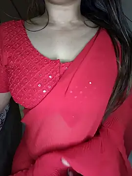 aRiNaAh online show from February 12, 2025, 7:45 pm