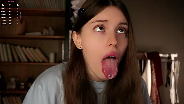 Snapshot of DarylBarks chatting on November 8, 2025, 1:17 am DarylBarks online show from November 8, 2025, 1:17 am