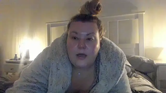 Snapshot of Busty-BBW-Emilie chatting on January 26, 2025, 4:09 pm Busty-BBW-Emilie online show from January 26, 2025, 4:09 pm