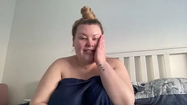 Snapshot of Busty-BBW-Emilie chatting on February 28, 2025, 3:15 pm Busty-BBW-Emilie online show from February 28, 2025, 3:15 pm
