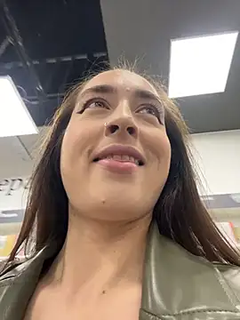 Holly Play online show from October 24, 2025, 10:11 am