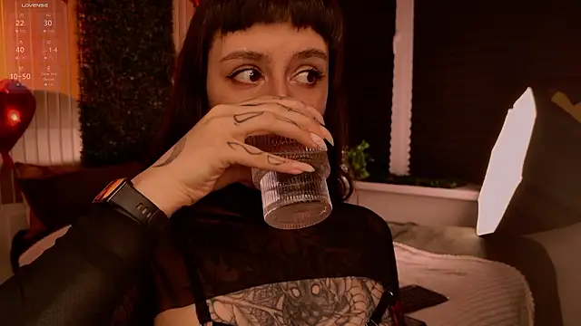 MichaellaMoon online show from February 13, 2026, 7:10 pm