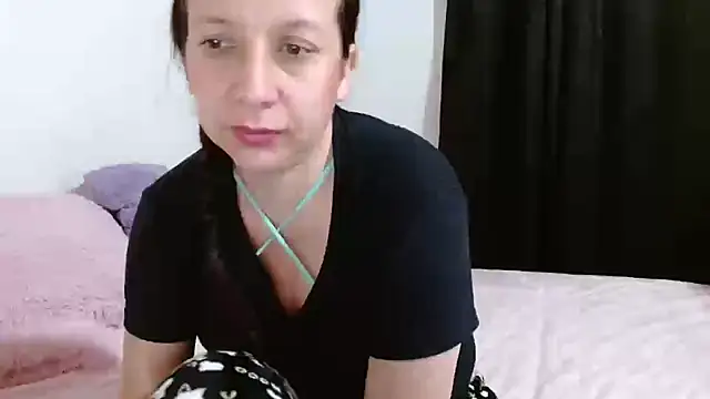 Snapshot of milfevha chatting on December 7, 2024, 12:30 am milfevha online show from December 7, 2024, 12:30 am