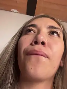 Iris lee online show from January 2, 2025, 8:35 pm