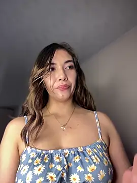 Iris lee online show from September 10, 2025, 4:51 pm