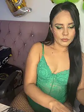 nicol jone1 online show from March 18, 2026, 1:20 am