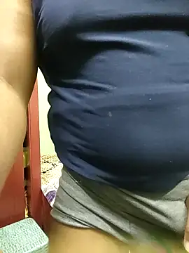 Snapshot of ShelfyOfferer chatting on November 1, 2025, 2:57 am ShelfyOfferer online show from November 1, 2025, 2:57 am