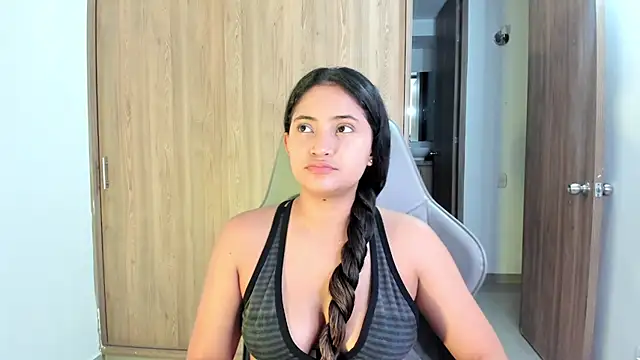 Isa squirt1 online show from March 5, 2026, 3:46 am