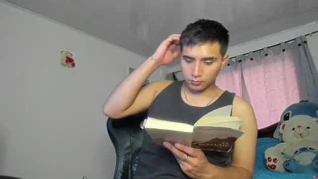 Chris Maddox online show from December 7, 2024, 10:39 pm