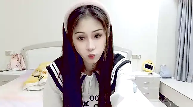 Snapshot of LaLaLiang chatting on December 27, 2024, 4:10 pm LaLaLiang online show from December 27, 2024, 4:10 pm