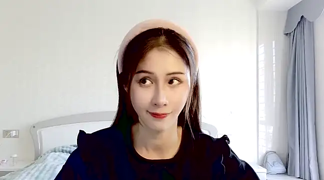 Snapshot of LaLaLiang chatting on January 6, 2025, 5:41 am LaLaLiang online show from January 6, 2025, 5:41 am