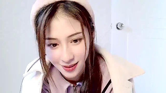 Snapshot of LaLaLiang chatting on January 15, 2025, 8:41 am LaLaLiang online show from January 15, 2025, 8:41 am