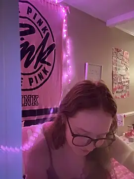 Snapshot of gingerbabe18 chatting on November 15, 2025, 12:19 am gingerbabe18 online show from November 15, 2025, 12:19 am