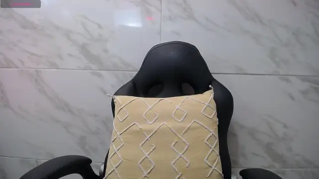 Snapshot of shantala_krisha chatting on May 26, 2026, 6:37 pm shantala krisha online show from May 26, 2026, 6:37 pm