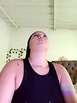 Snapshot of Celeste_camila18 chatting on October 13, 2025, 4:40 pm Celeste camila18 online show from October 13, 2025, 4:40 pm