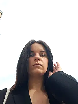 Snapshot of RaonXO chatting on January 25, 2025, 4:03 pm RaonXO online show from January 25, 2025, 4:03 pm