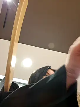 Snapshot of RaonXO chatting on January 26, 2025, 6:27 pm RaonXO online show from January 26, 2025, 6:27 pm