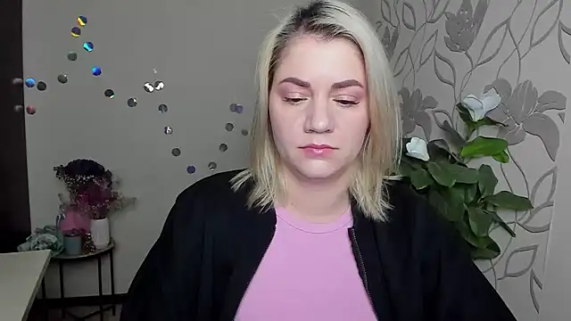 MariaSttone online show from January 19, 2026, 4:11 pm