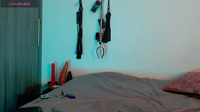 Snapshot of Alisson_Beckett chatting on March 21, 2025, 7:02 pm Alisson Beckett online show from March 21, 2025, 7:02 pm