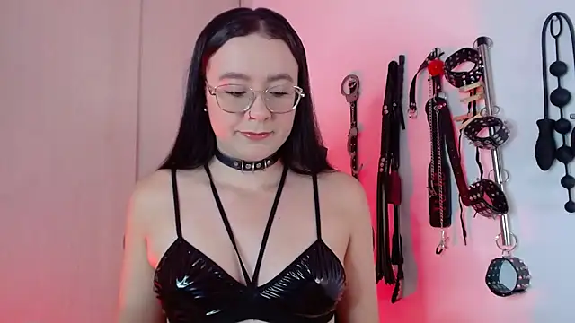 Snapshot of Alisson_Beckett chatting on October 8, 2025, 5:21 pm Alisson Beckett online show from October 8, 2025, 5:21 pm