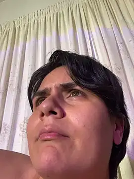 isabelacooperr online show from December 23, 2025, 7:06 am